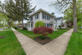 Summer Haven- Walk to beach & Town from this 4 bedroom 2 bath Coastal Cottage